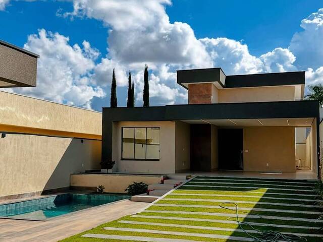 #151 - Casa em condomínio para Venda em Brasília - DF